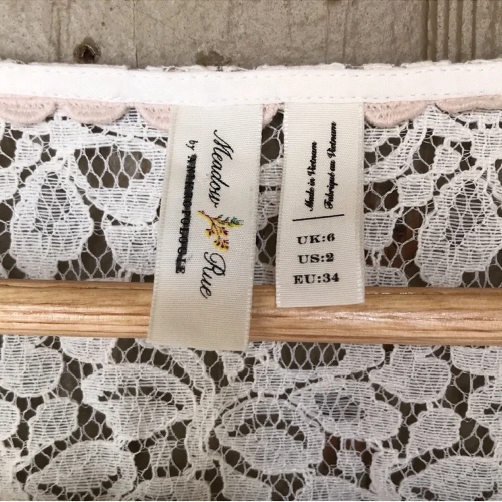 Anthropologie Meadow Rue Ivie Elegant White Lace Top